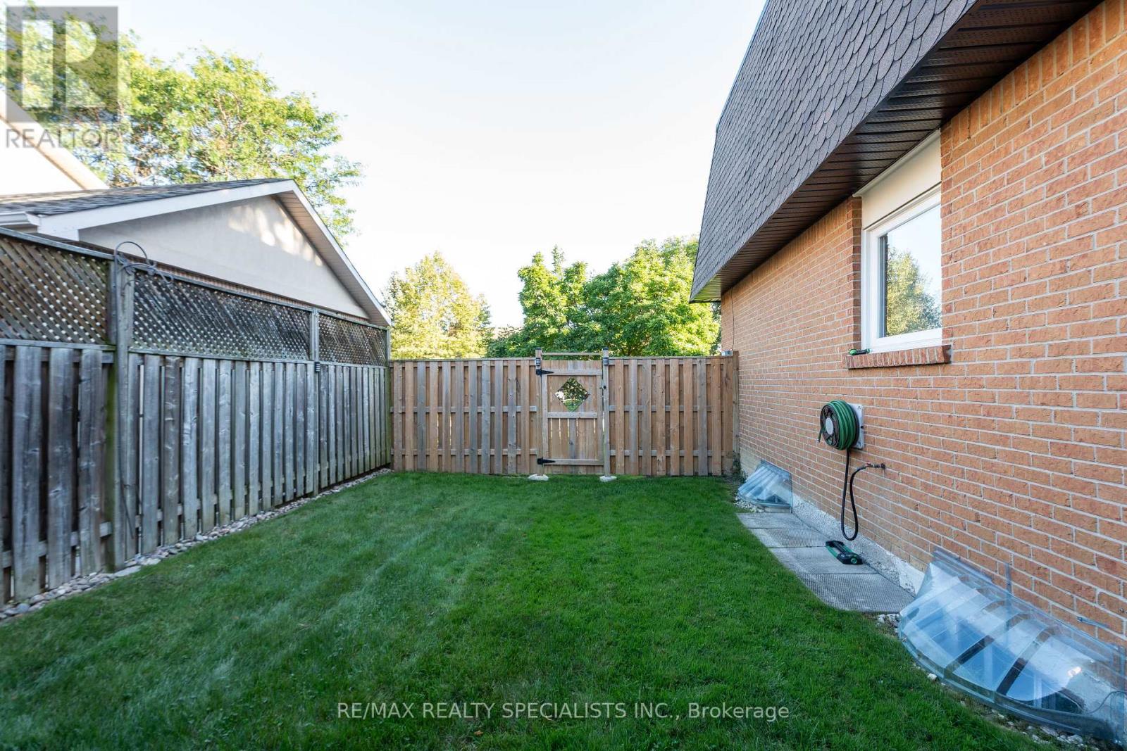 39 Parkside Drive, Brampton, Ontario  L6Y 2H2 - Photo 46 - W13781358