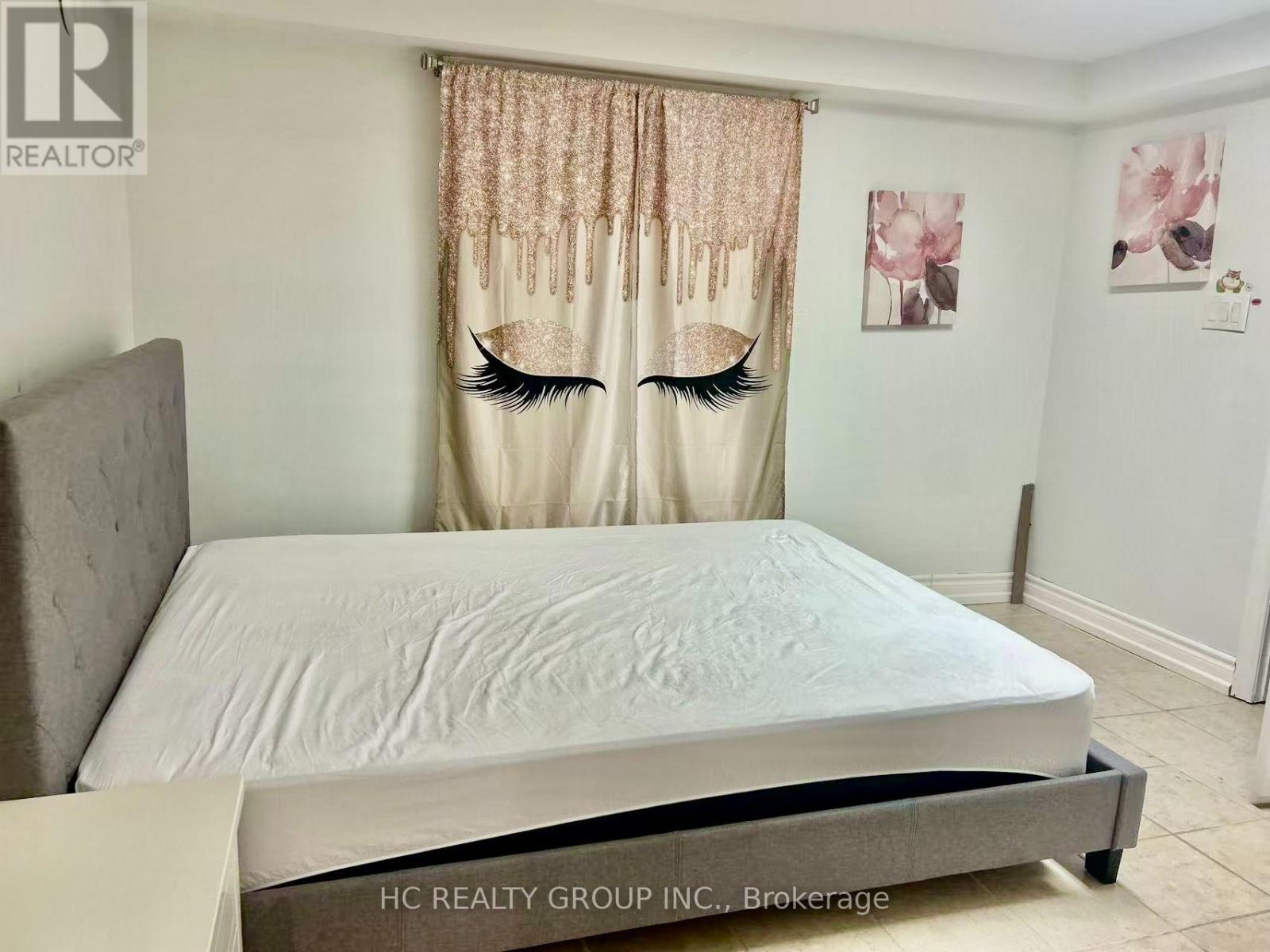 Lower 3271 Marlene Court, Mississauga, Ontario  L4X 2N6 - Photo 2 - W13781372