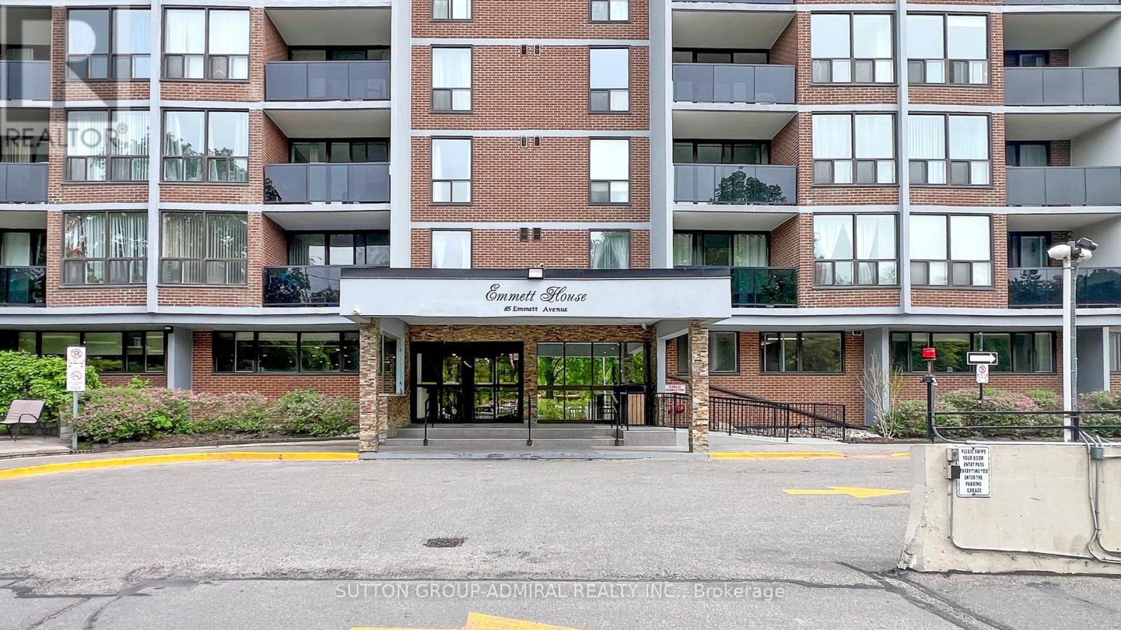 2402 - 85 Emmett Avenue, Toronto, Ontario  M6M 5A2 - Photo 2 - W13781380