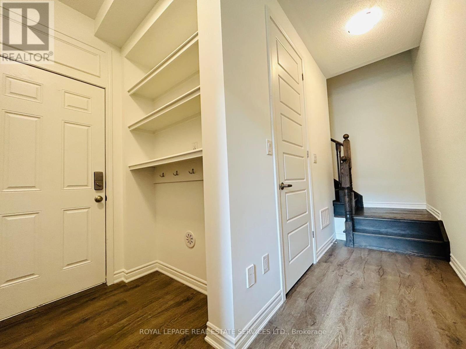 1577 Moira Crescent, Milton, Ontario  L9E 1X8 - Photo 3 - W13781392
