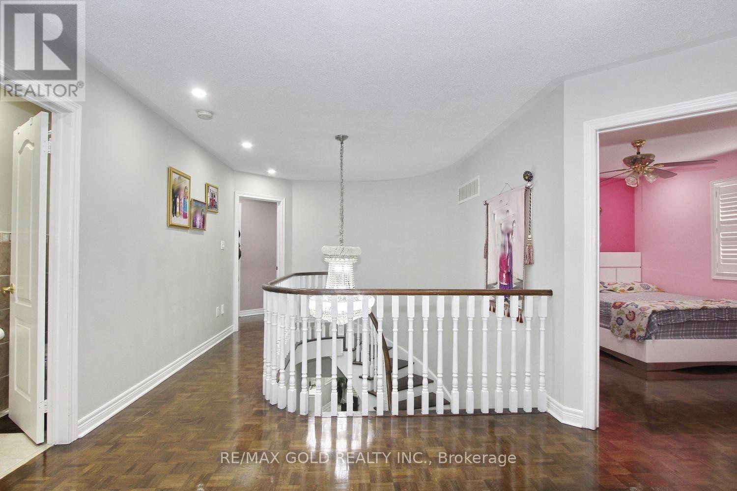 15 Youngestar Trail, Brampton, Ontario  L6P 1P5 - Photo 29 - W13781416