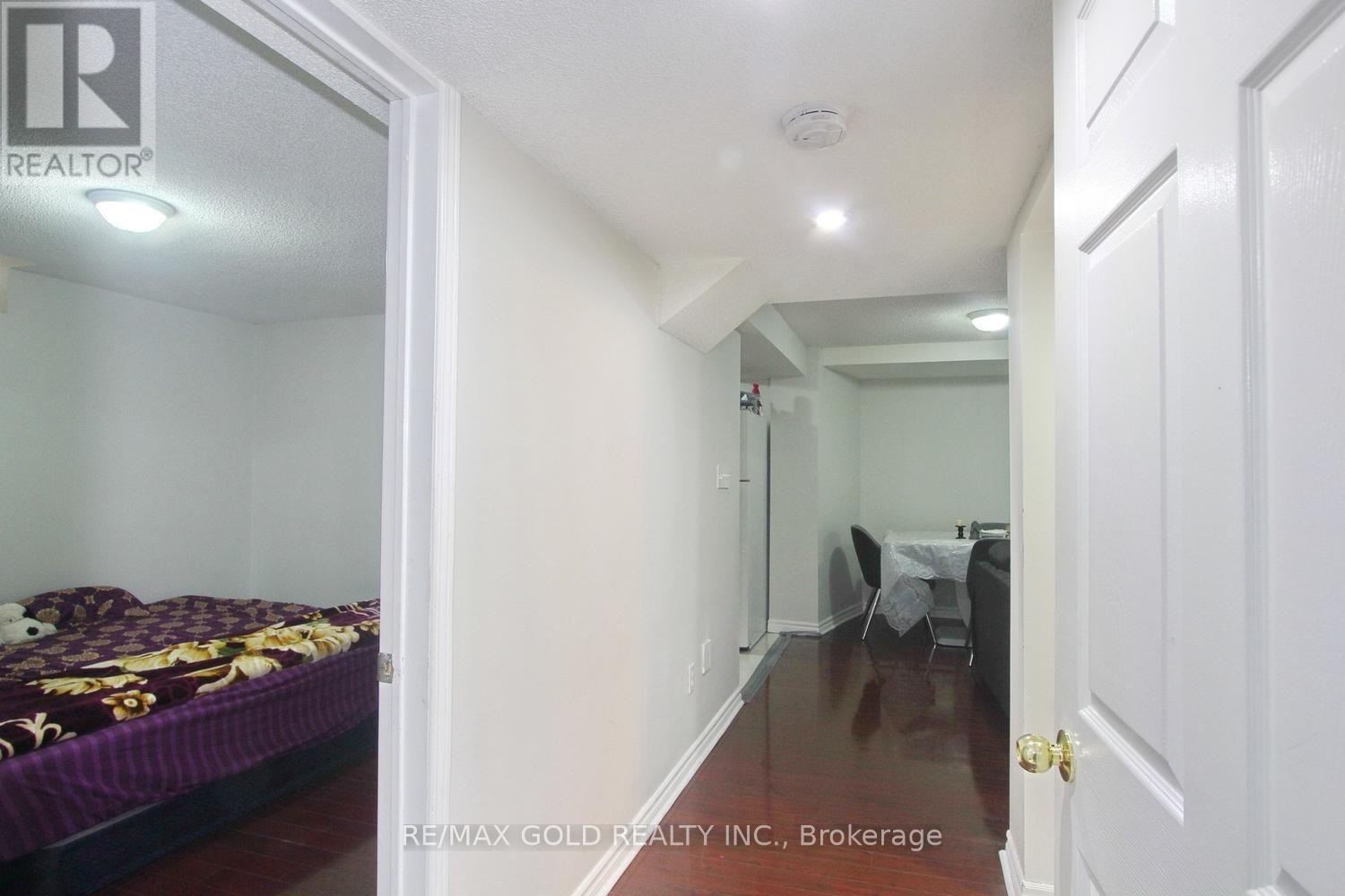 15 Youngestar Trail, Brampton, Ontario  L6P 1P5 - Photo 32 - W13781416