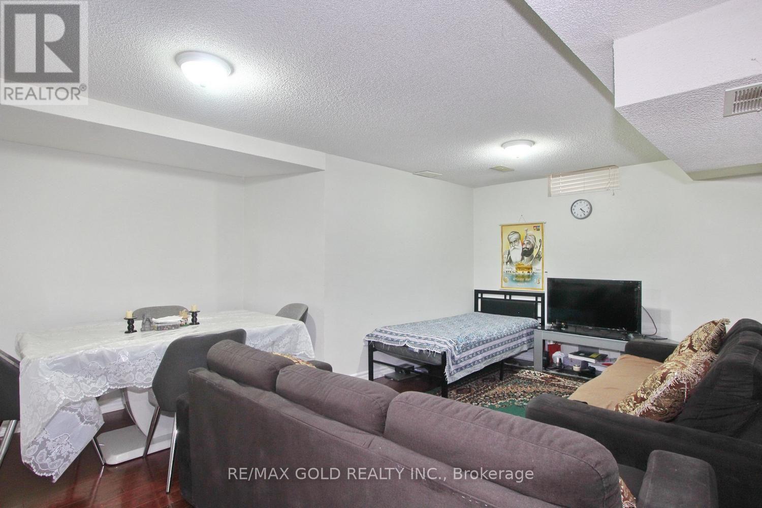 15 Youngestar Trail, Brampton, Ontario  L6P 1P5 - Photo 35 - W13781416