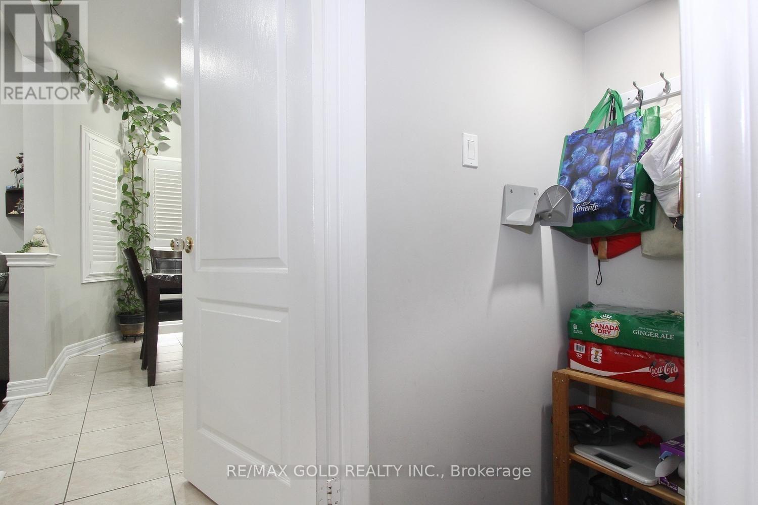 15 Youngestar Trail, Brampton, Ontario  L6P 1P5 - Photo 40 - W13781416