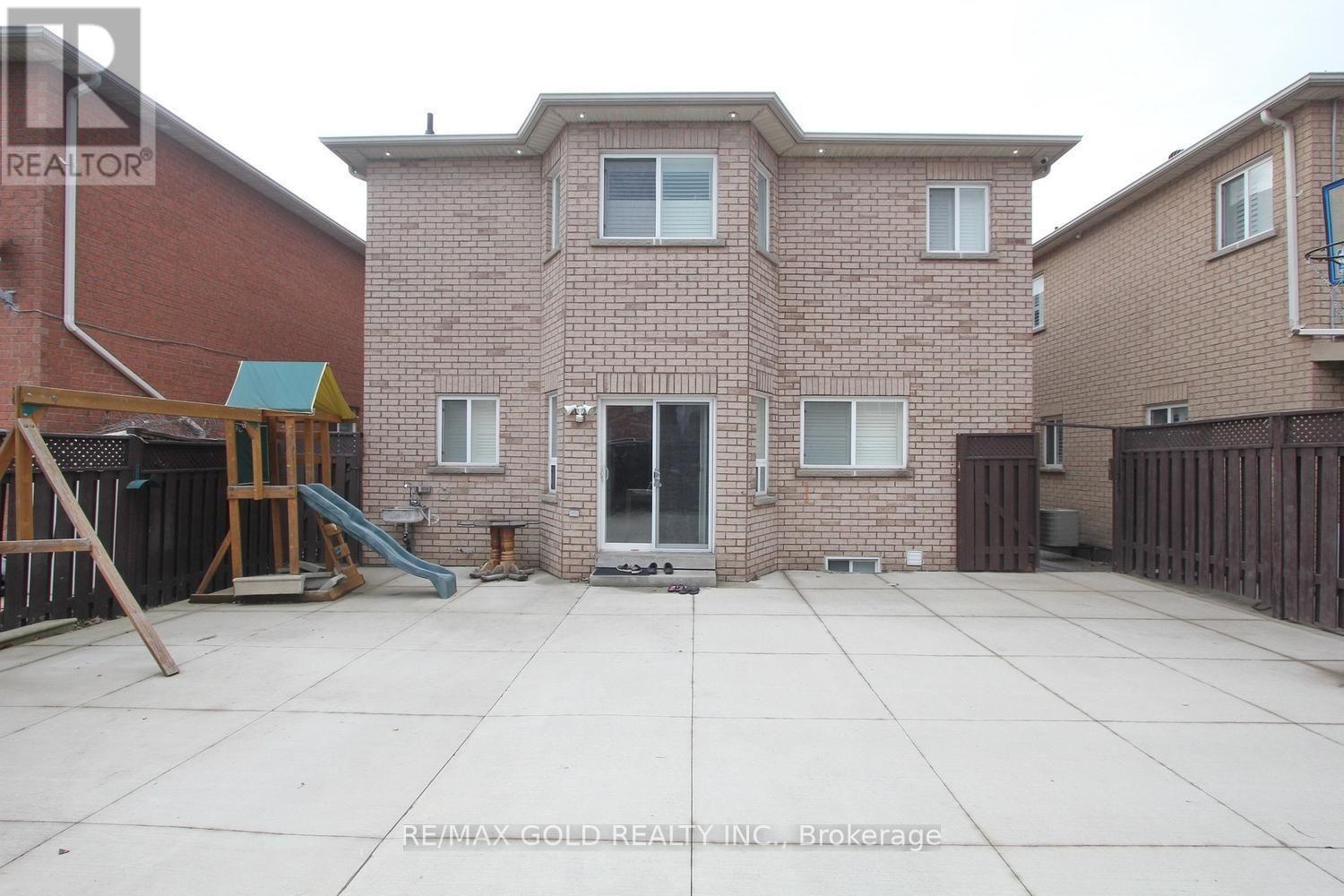 15 Youngestar Trail, Brampton, Ontario  L6P 1P5 - Photo 43 - W13781416