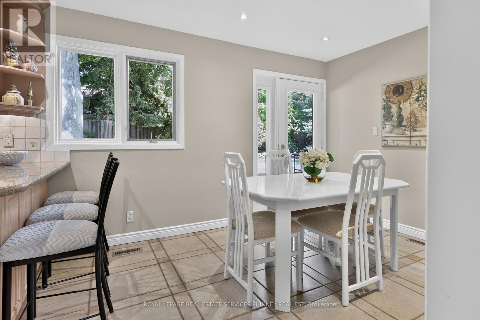3708 Beechollow Crescent, Mississauga, Ontario L4Y 3T2 - Photo 11 - W13781452