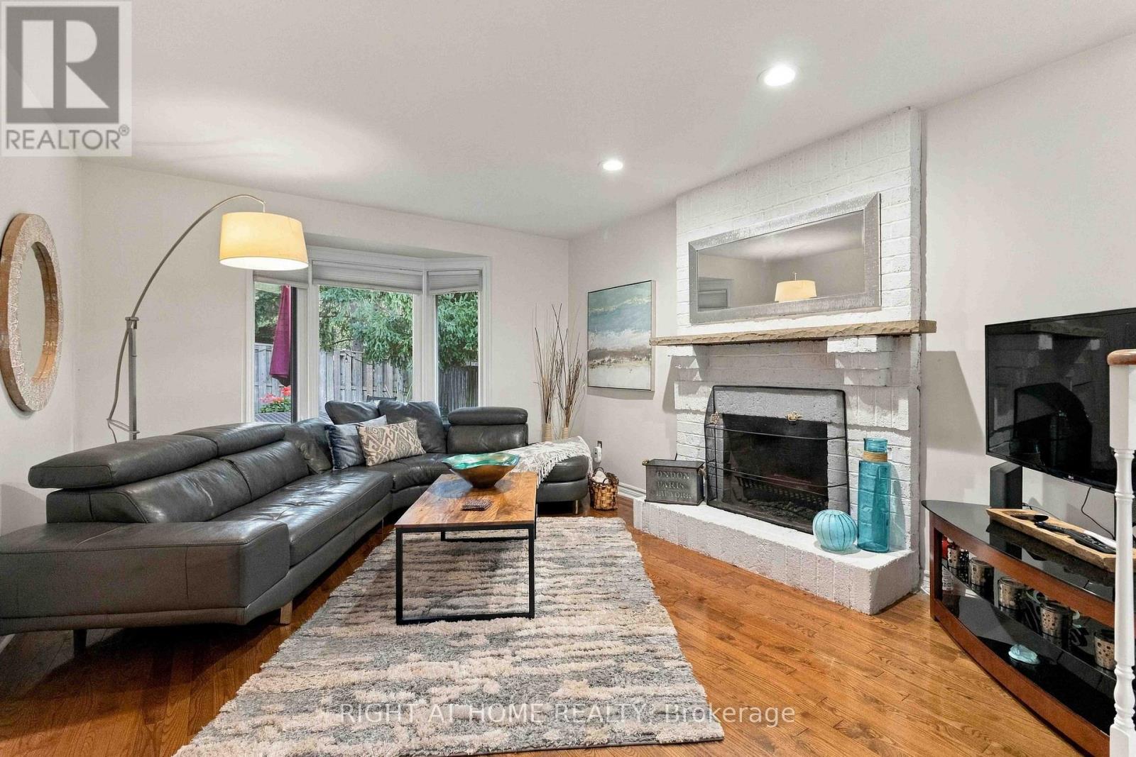 1355 Boulder Creek Crescent, Mississauga, Ontario  L5J 4N7 - Photo 17 - W13781470