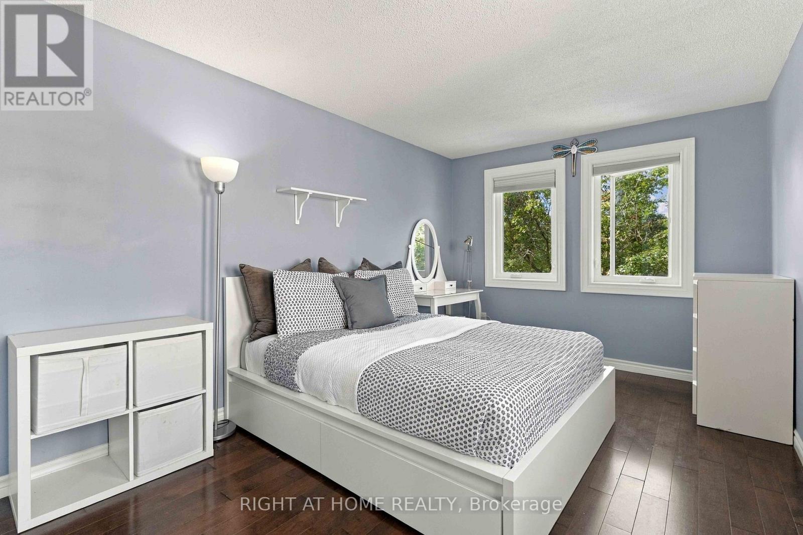 1355 Boulder Creek Crescent, Mississauga, Ontario  L5J 4N7 - Photo 27 - W13781470