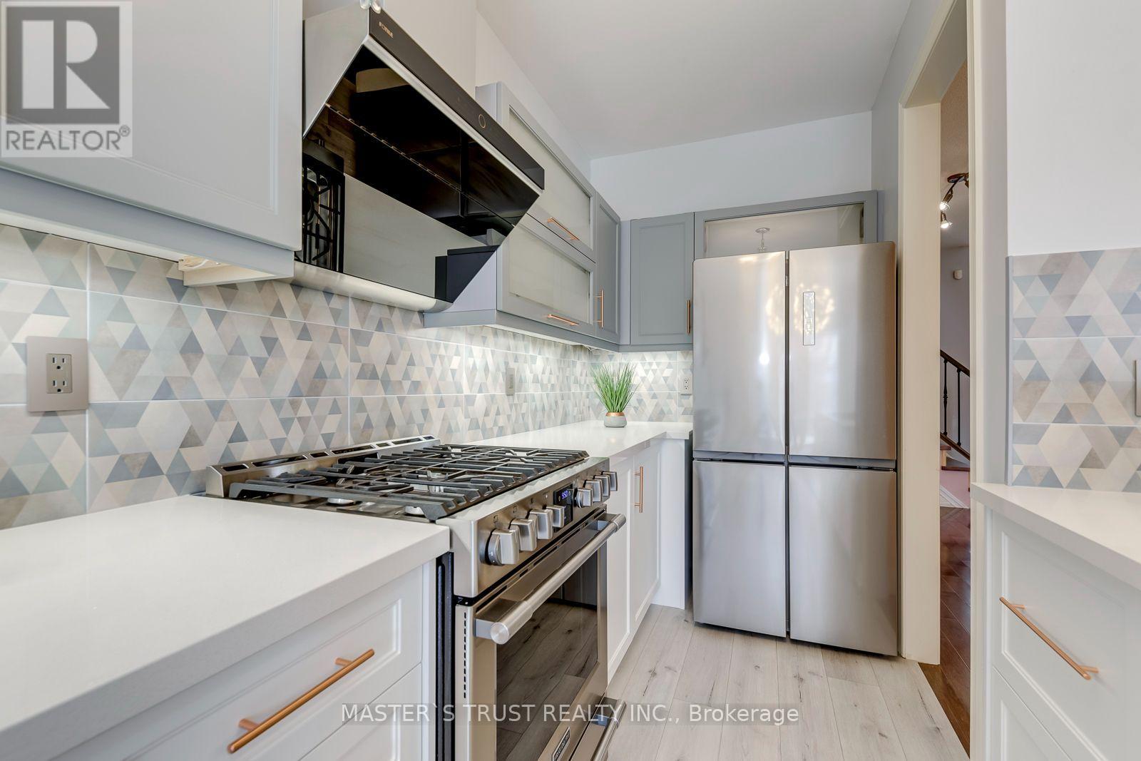 797 Khan Crescent, Mississauga, Ontario  L5V 2R2 - Photo 16 - W13781476