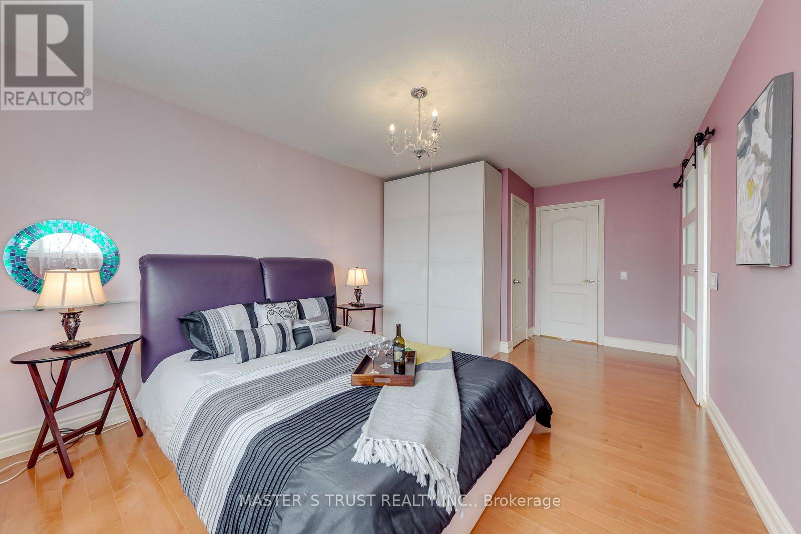 797 Khan Crescent, Mississauga, Ontario  L5V 2R2 - Photo 35 - W13781476