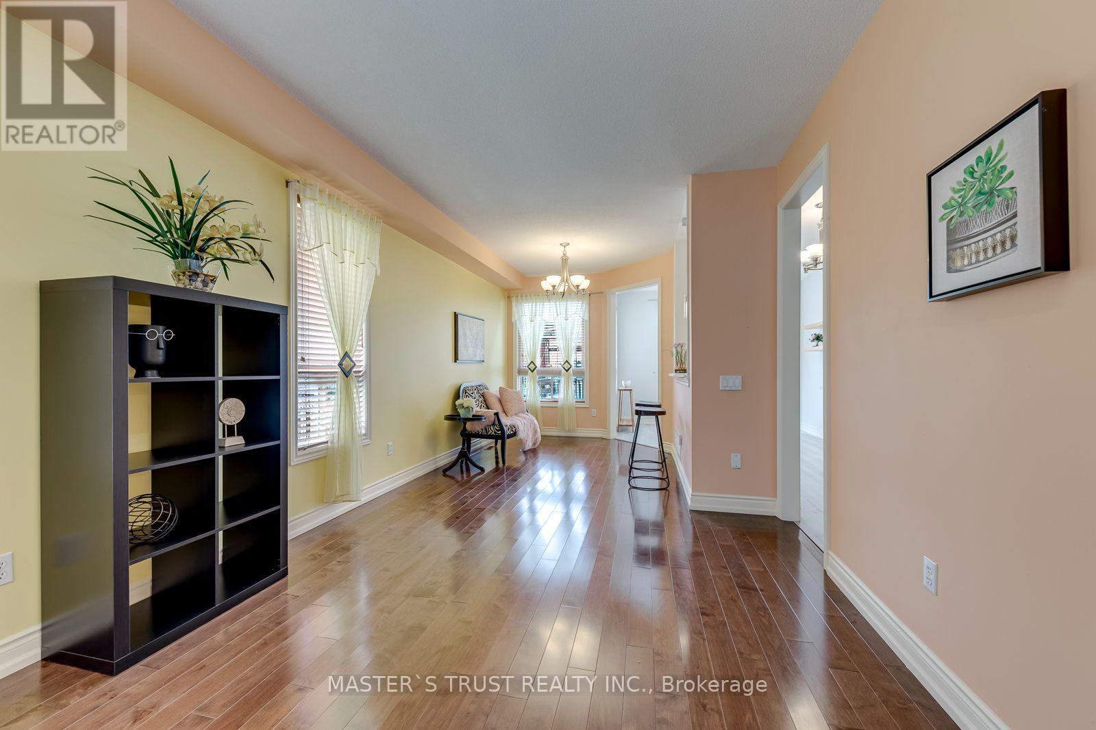 797 Khan Crescent, Mississauga, Ontario  L5V 2R2 - Photo 8 - W13781476