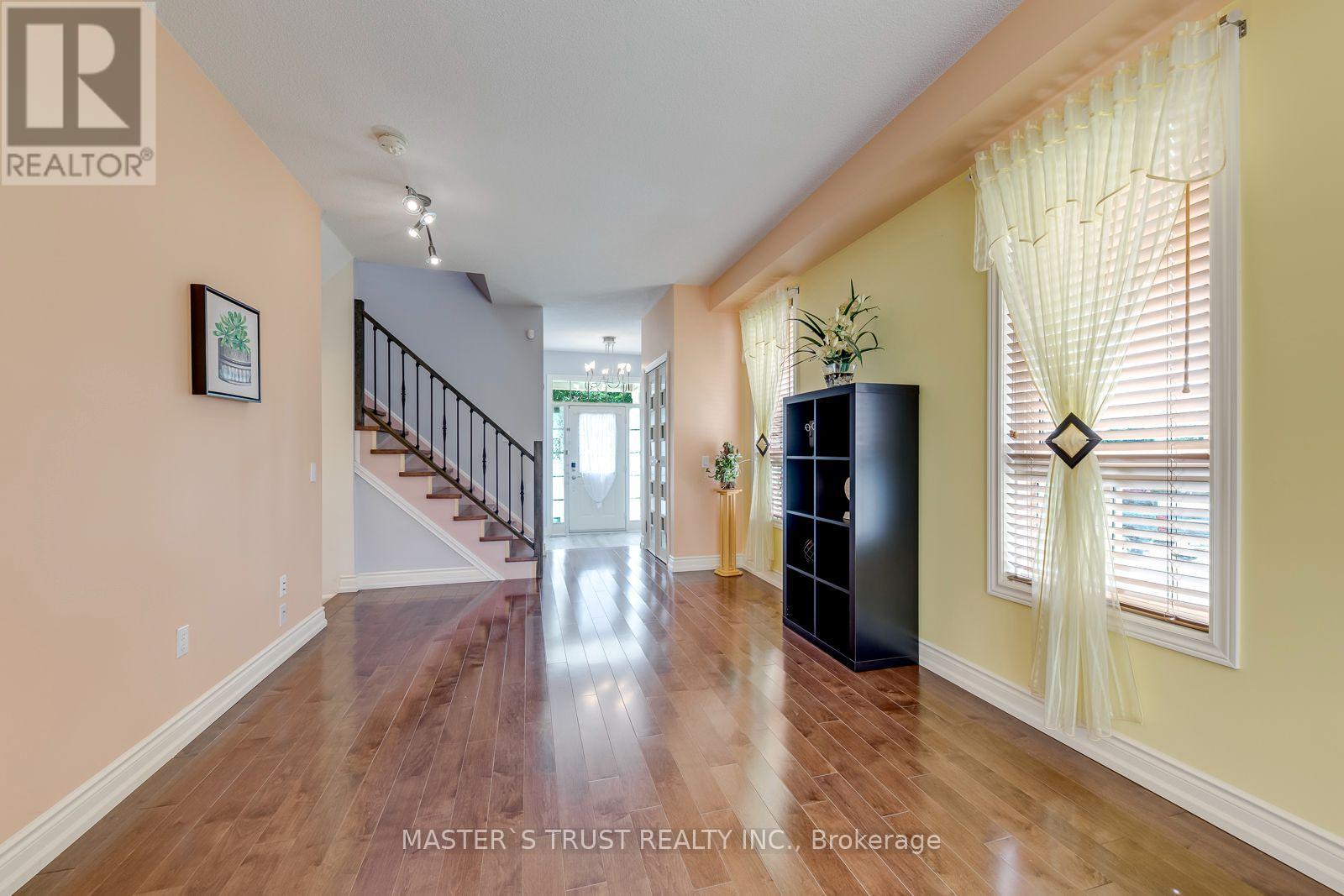 797 Khan Crescent, Mississauga, Ontario  L5V 2R2 - Photo 9 - W13781476