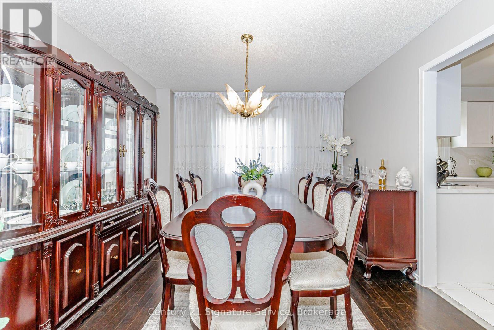 22 Merganser Crescent, Brampton, Ontario  L6W 4E8 - Photo 12 - W13781498
