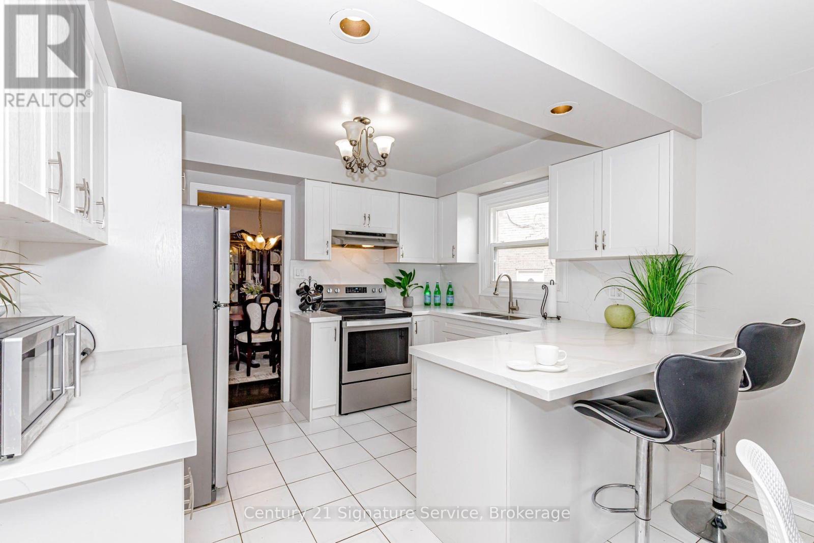 22 Merganser Crescent, Brampton, Ontario  L6W 4E8 - Photo 19 - W13781498
