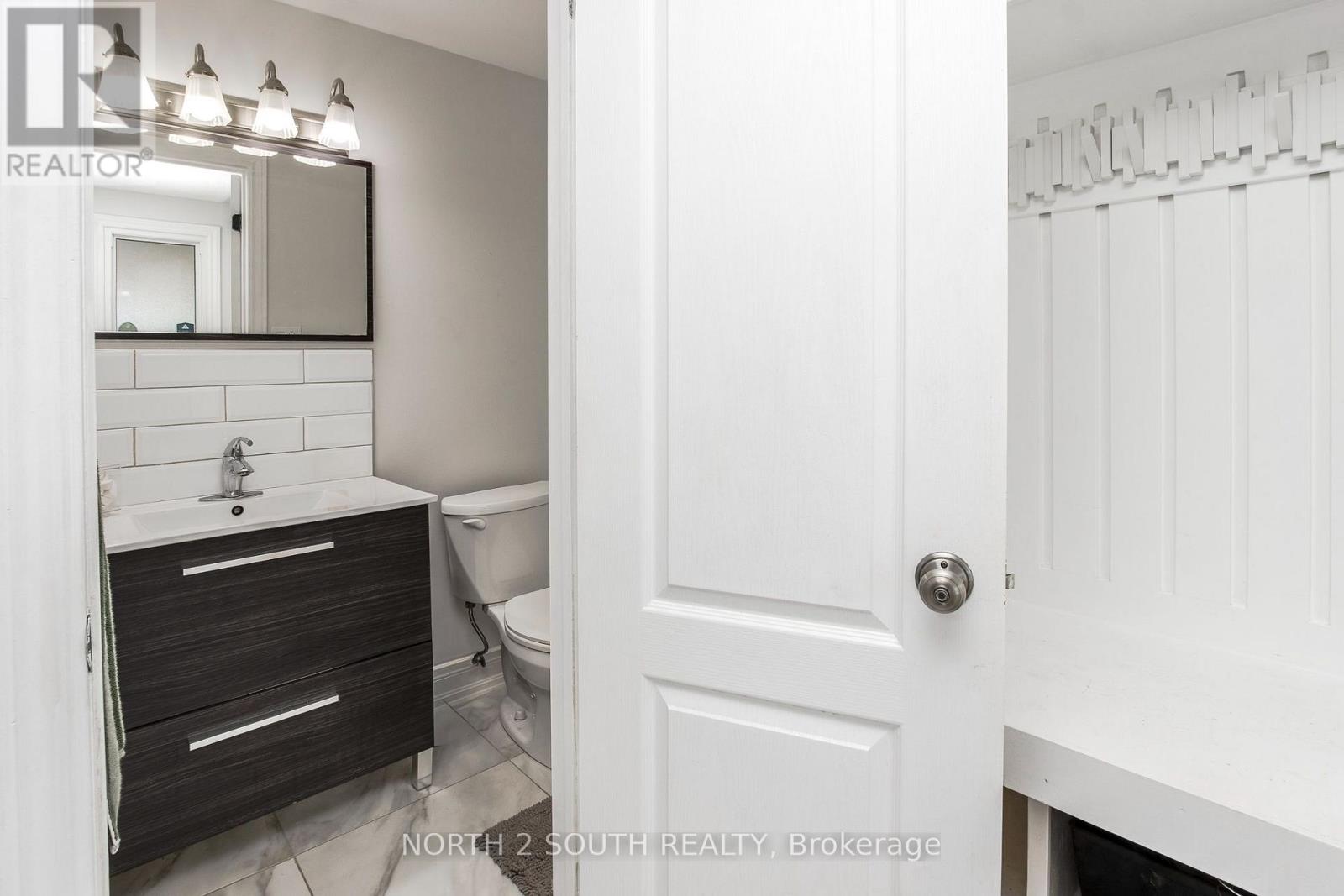 87 Scott Crescent, Barrie, Ontario  L4N 4W2 - Photo 6 - S13781082