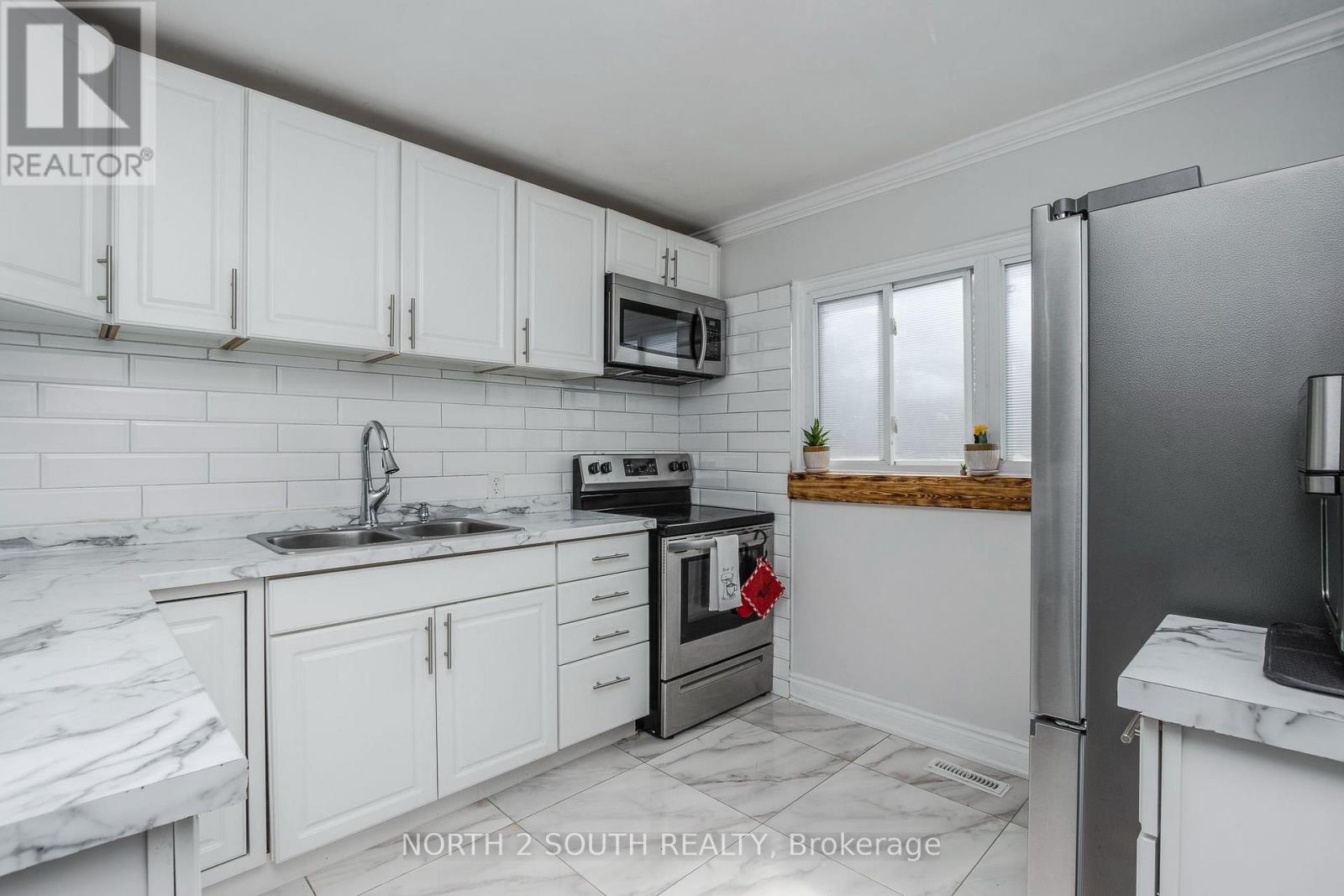 87 Scott Crescent, Barrie, Ontario  L4N 4W2 - Photo 14 - S13781082