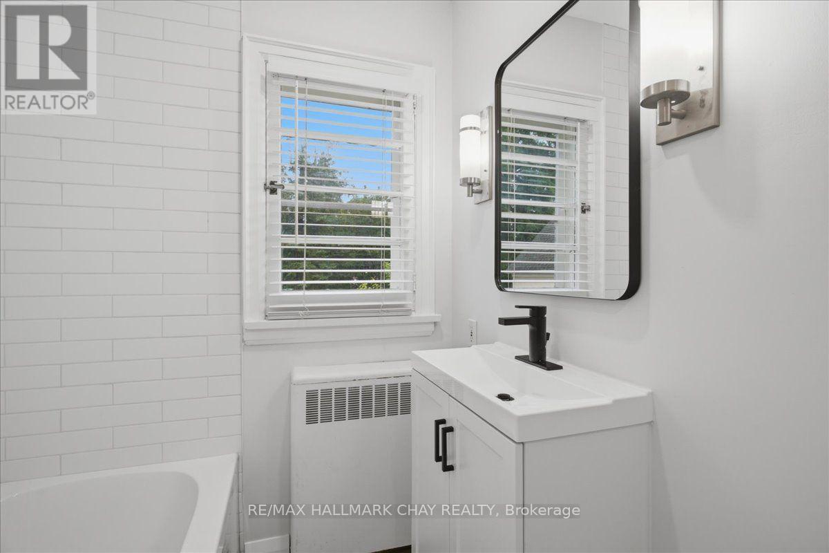 2 - 15 Parkside Drive, Barrie, Ontario  L4N 1W7 - Photo 18 - S13644110