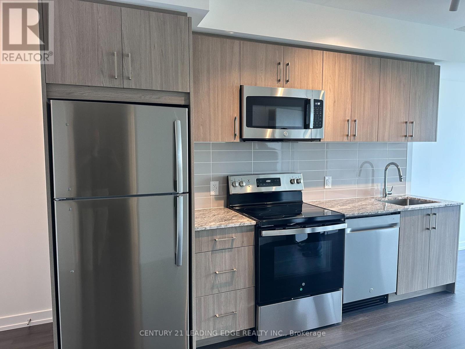2109 - 4010 Eglinton Avenue W, Toronto, Ontario  M9A 0G5 - Photo 8 - W13781160