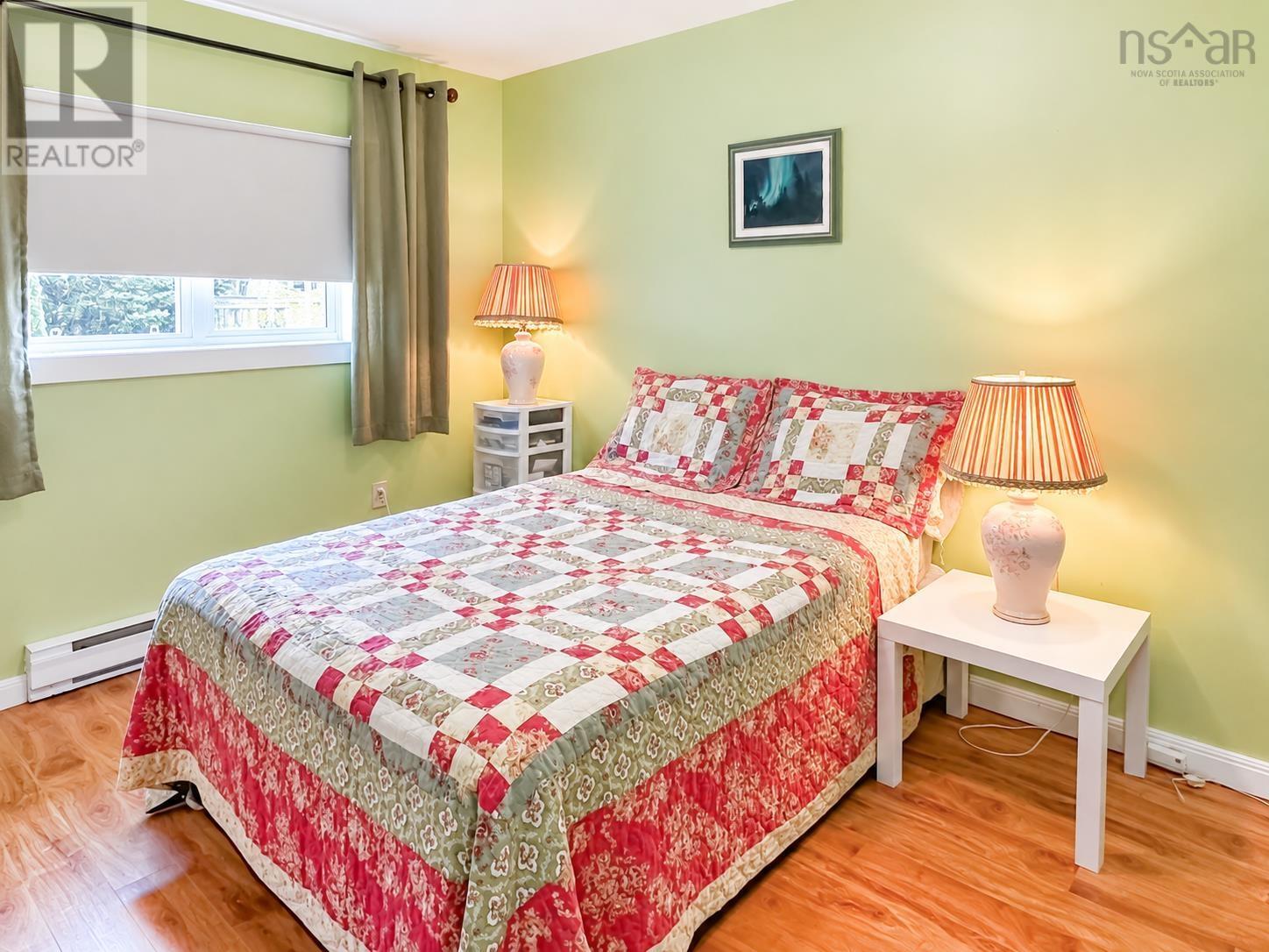 30 Sherry Avenue photo 16