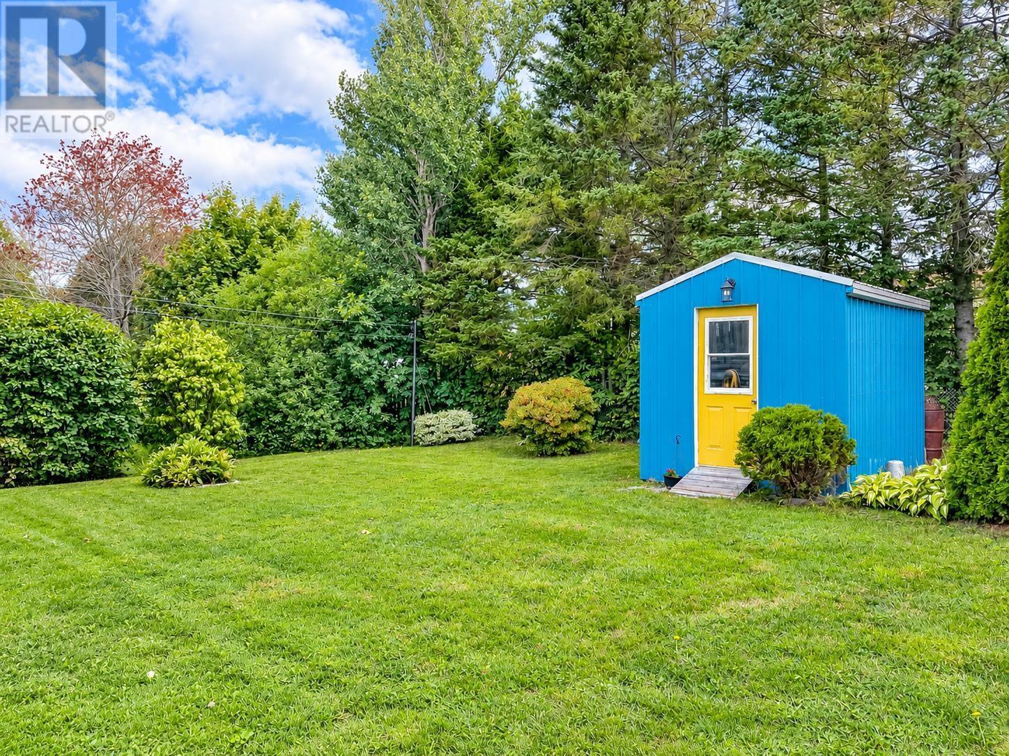 30 Sherry Avenue photo 23