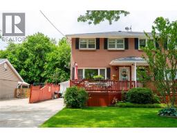 845 VROOM AVENUE, Sarnia, Ontario