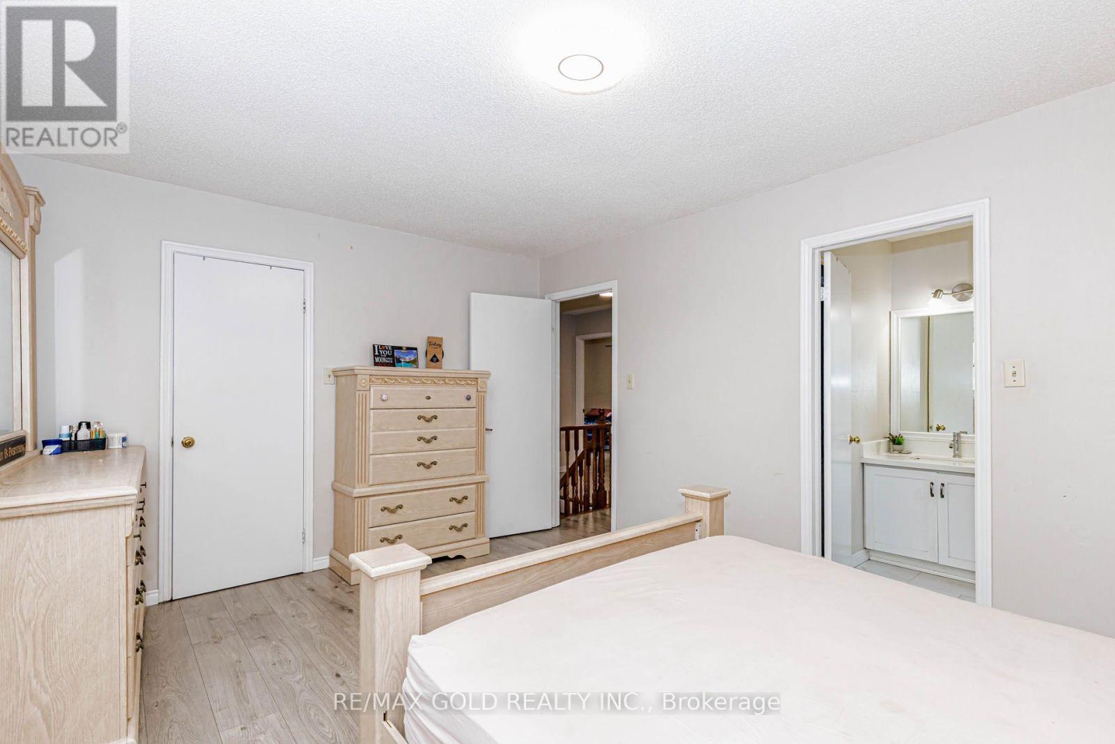 74 Parkplaza Drive S, Hamilton, Ontario  L8V 5A5 - Photo 28 - X13781322