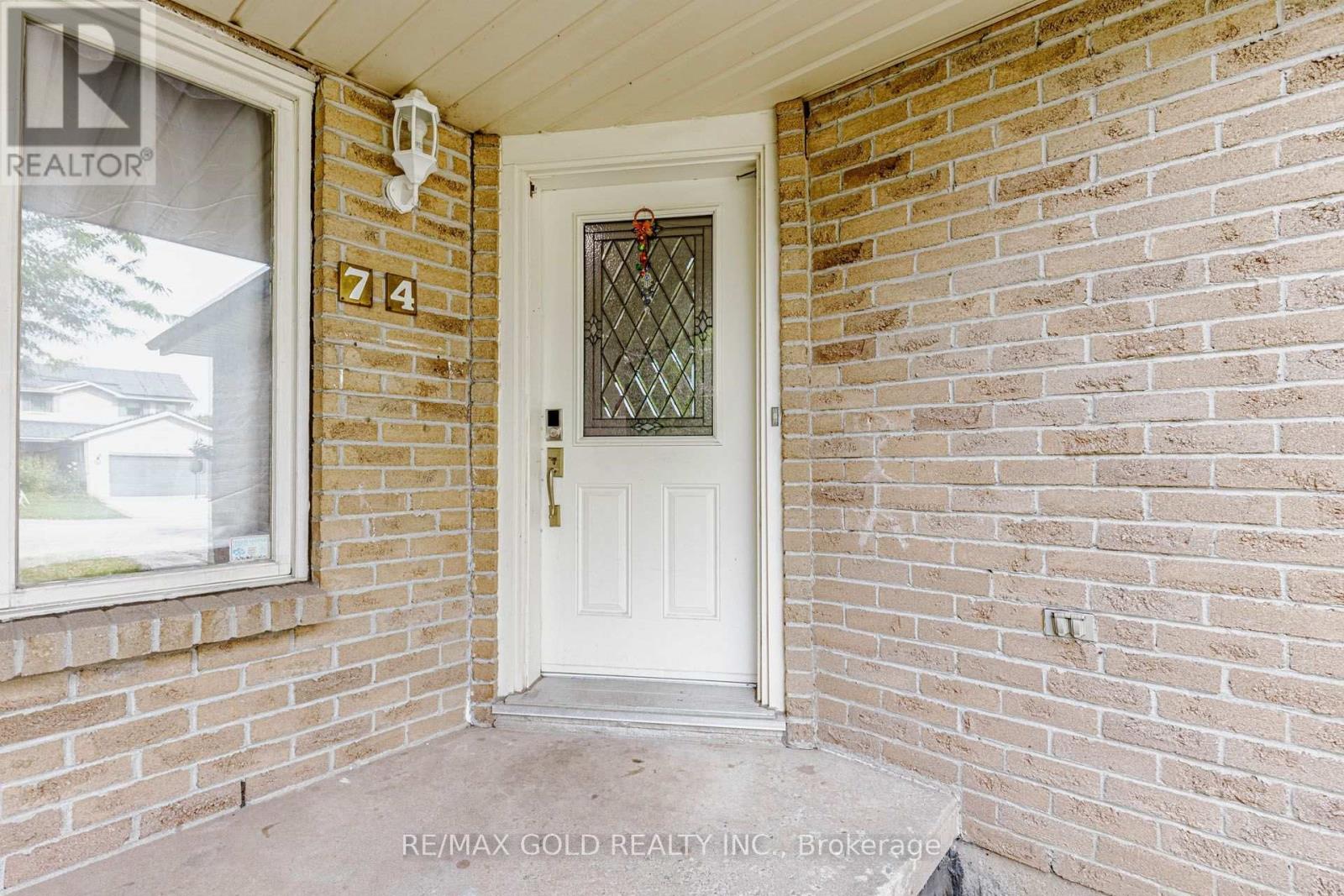 74 Parkplaza Drive S, Hamilton, Ontario  L8V 5A5 - Photo 4 - X13781322