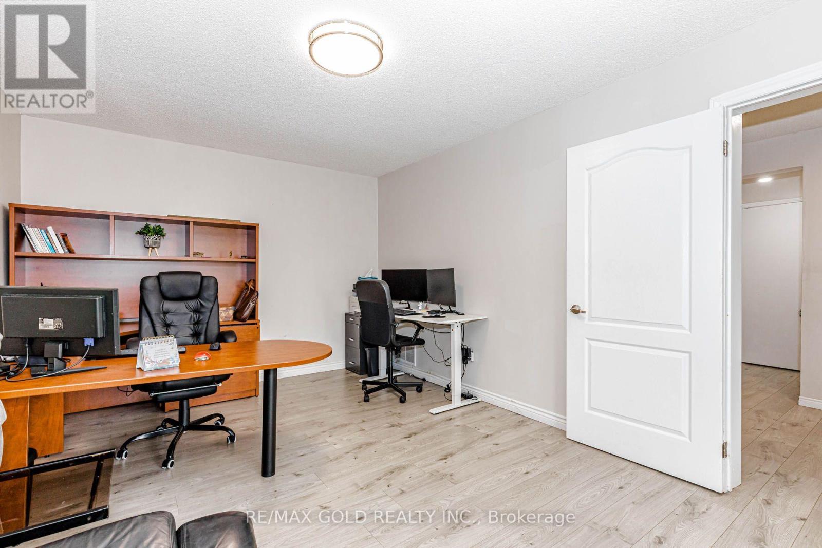 74 Parkplaza Drive S, Hamilton, Ontario  L8V 5A5 - Photo 9 - X13781322