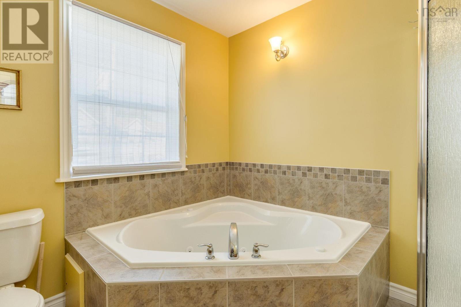 76 Outrigger Crescent, Halifax, Nova Scotia  B3M 4V8 - Photo 30 - 202623237