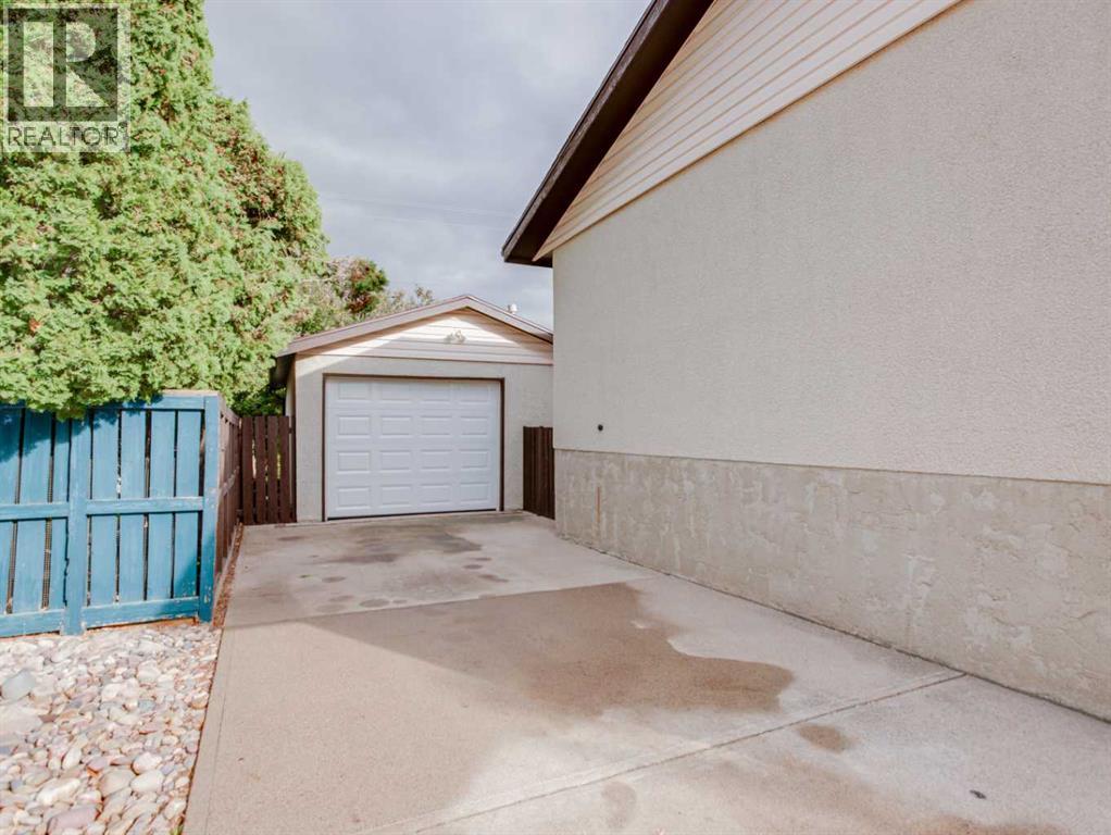 230 Eagle Road N, Lethbridge, Alberta  T1H 4S6 - Photo 29 - A2345077