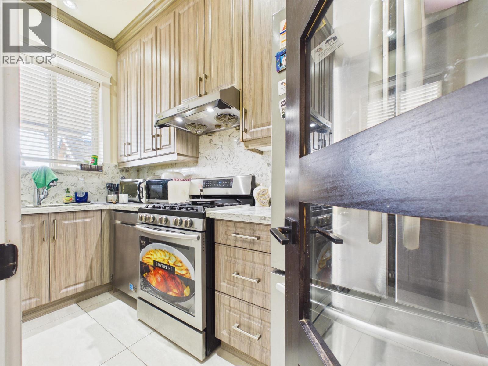 426 E 63 Avenue, Vancouver, British Columbia  V5X 2K2 - Photo 27 - R3161713