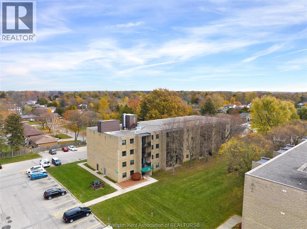 MLS# 26022233: 150 Park AVENUE East Unit# 312, Chatham, Canada