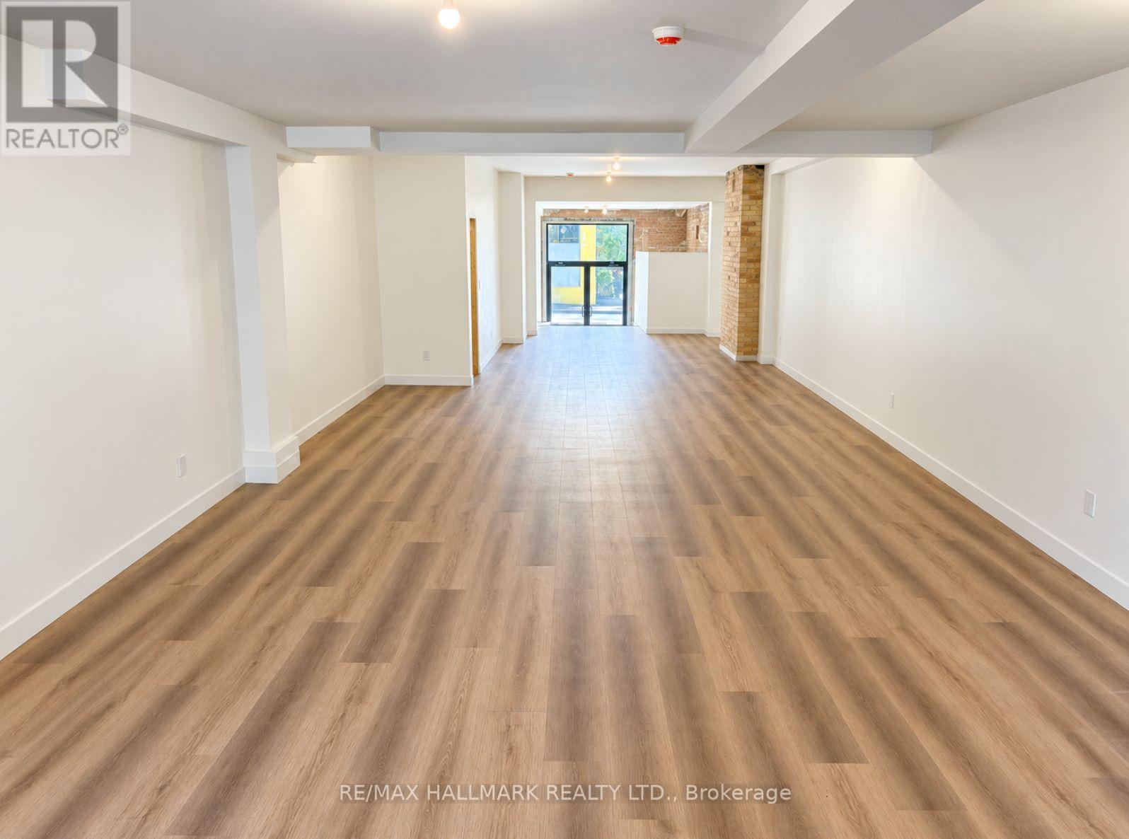 Main & 1/2 Bsmt - 440 Parliament Street, Toronto, Ontario  M5A 3A2 - Photo 12 - C13780484