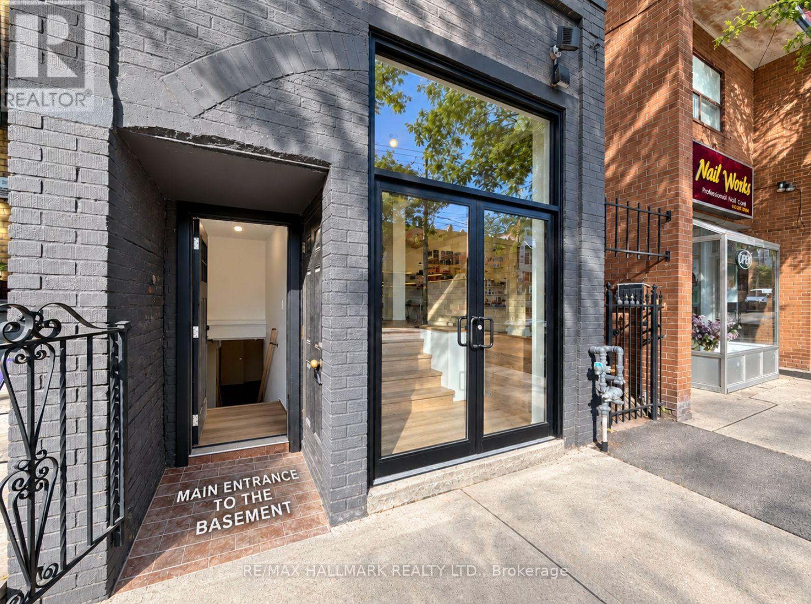 Main & 1/2 Bsmt - 440 Parliament Street, Toronto, Ontario  M5A 3A2 - Photo 19 - C13780484