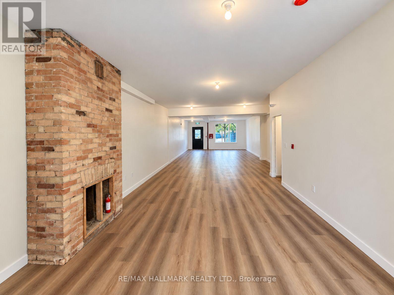 Main & 1/2 Bsmt - 440 Parliament Street, Toronto, Ontario  M5A 3A2 - Photo 10 - C13780484