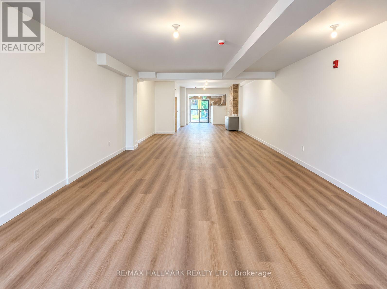 Main & 1/2 Bsmt - 440 Parliament Street, Toronto, Ontario  M5A 3A2 - Photo 13 - C13780484