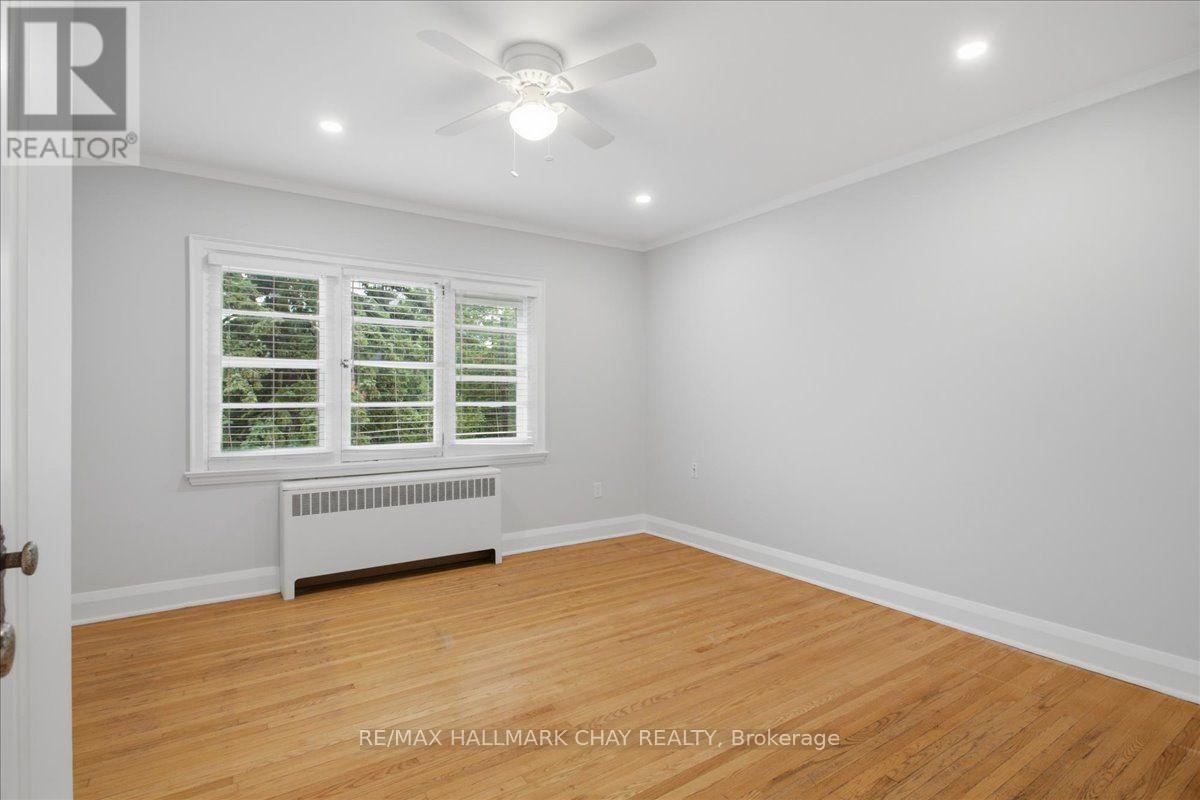 1 - 15 Parkside Drive, Barrie, Ontario  L4N 1W7 - Photo 14 - S13742232