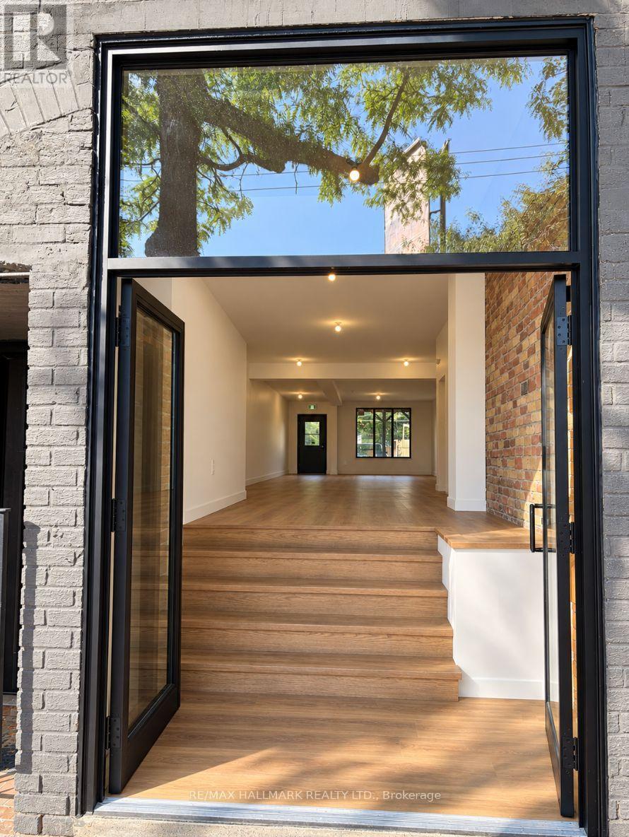 Main & 1/2 Bsmt - 440 Parliament Street, Toronto, Ontario  M5A 3A2 - Photo 8 - C13780484
