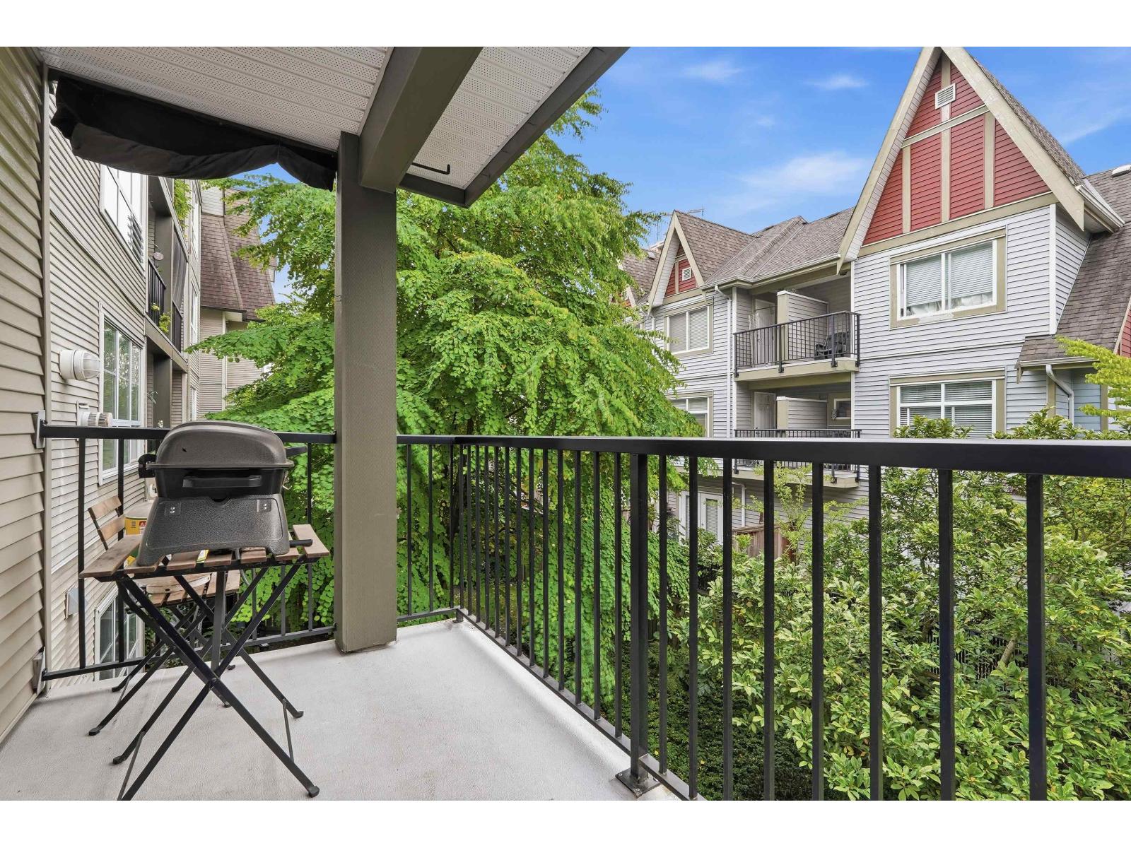320 12083 92a Avenue, Surrey, British Columbia  V3V 8C8 - Photo 12 - R3165055