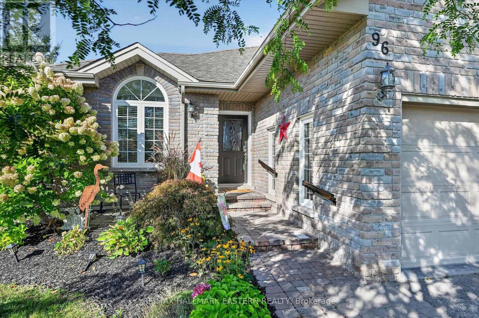#96 - 301 Carnegie Avenue, Peterborough, Ontario  K9L 0E9 - Photo 5 - X13781626