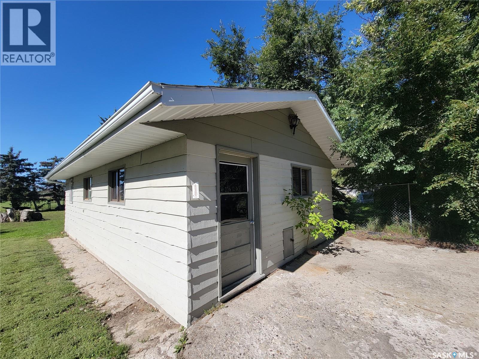 200 & 202 Saskatchewan Avenue, Tramping Lake, Saskatchewan  S0K 4H0 - Photo 33 - SK048356