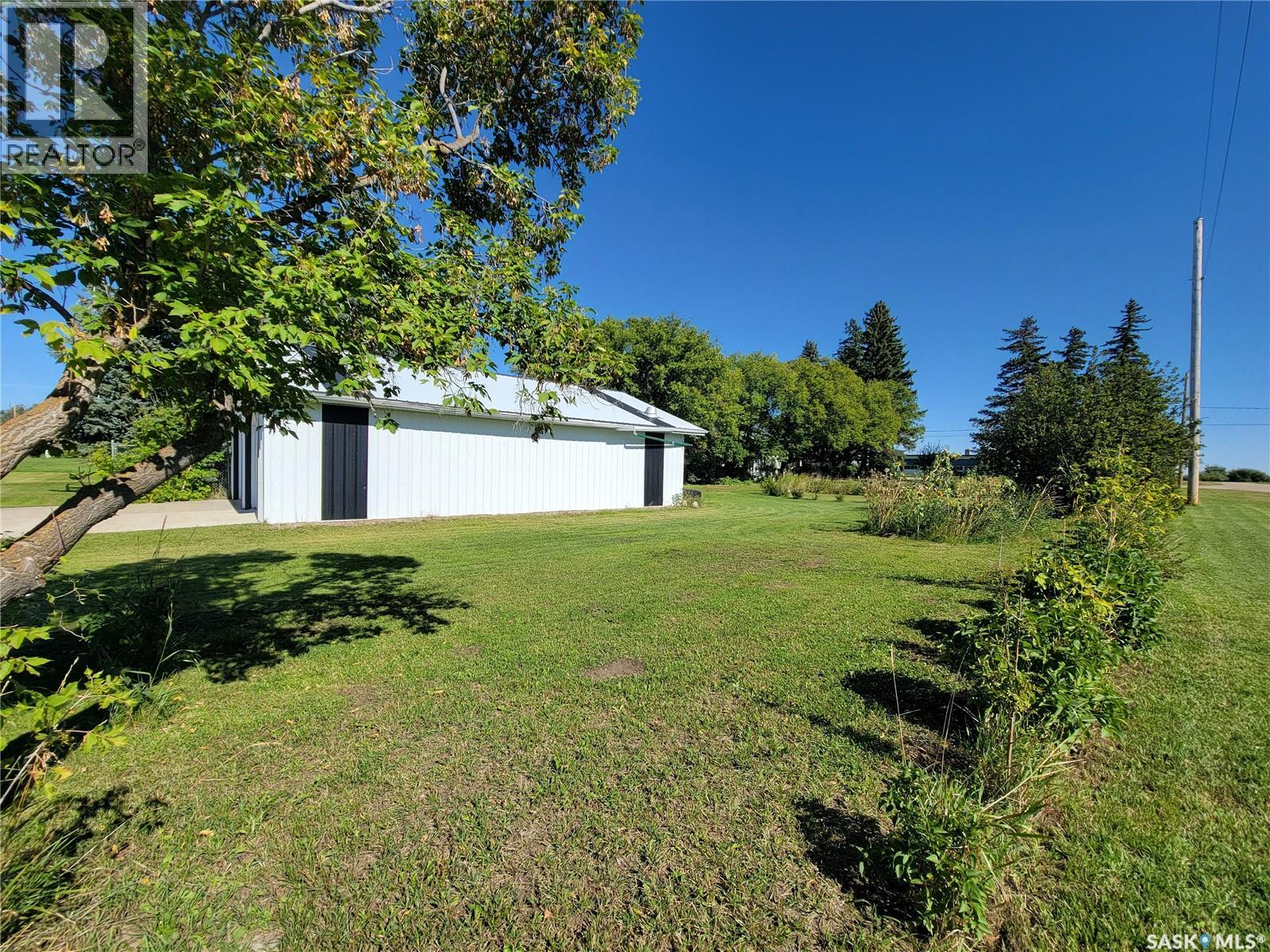 200 & 202 Saskatchewan Avenue, Tramping Lake, Saskatchewan  S0K 4H0 - Photo 44 - SK048356