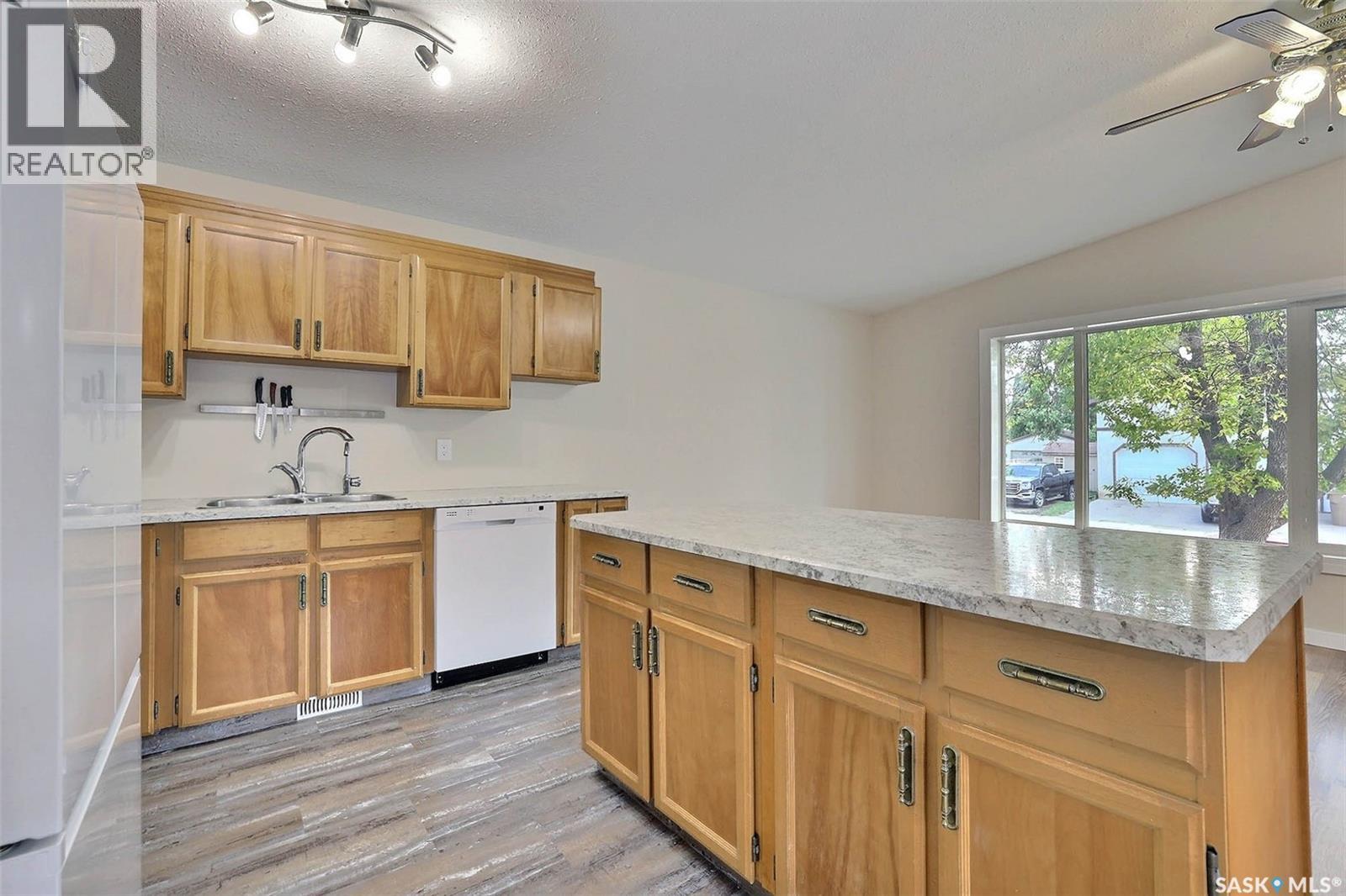 7126 Dalgliesh Drive, Regina, Saskatchewan  S4X 2M6 - Photo 12 - SK048326