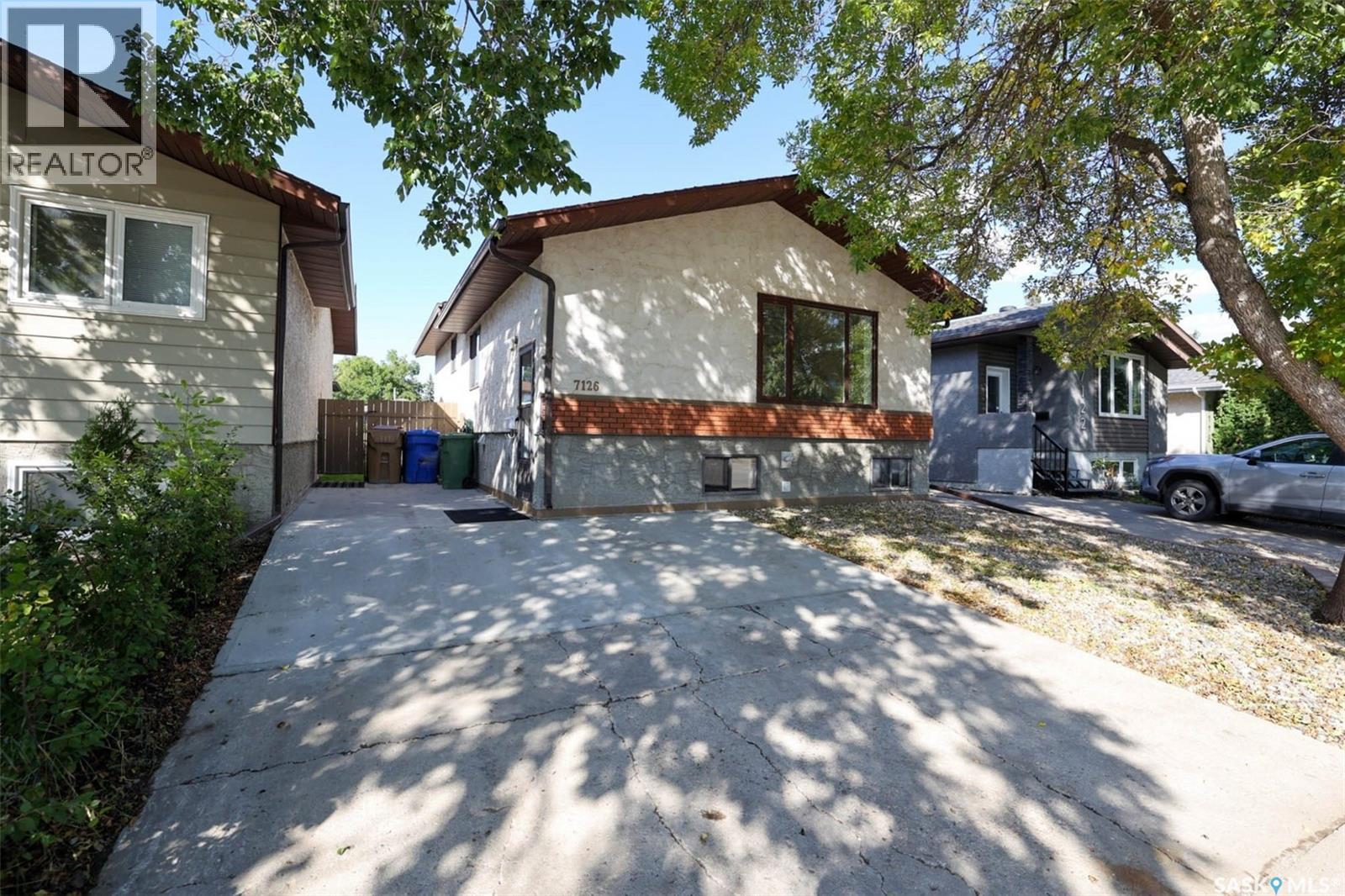 7126 Dalgliesh Drive, Regina, Saskatchewan  S4X 2M6 - Photo 2 - SK048326