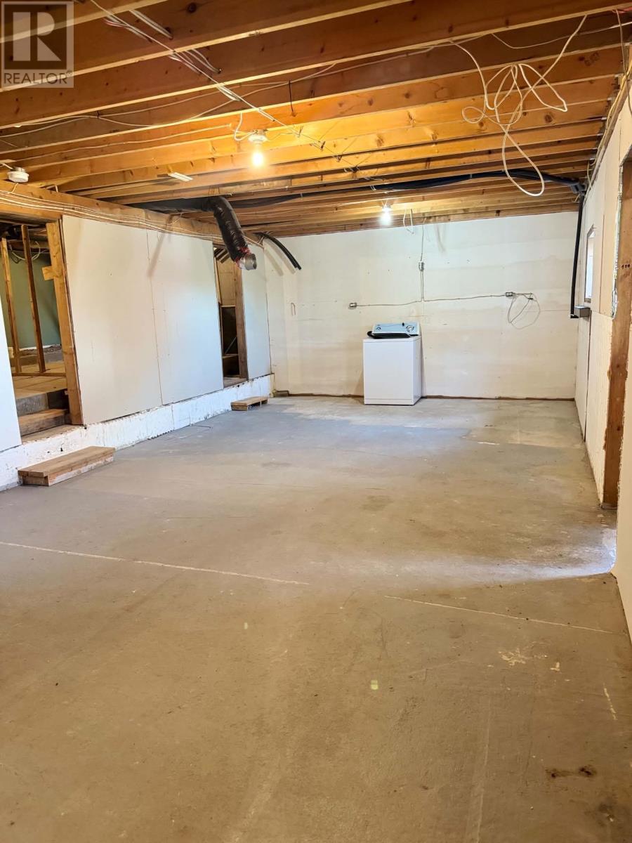 228 Main Street N, Glovertown — photo 37