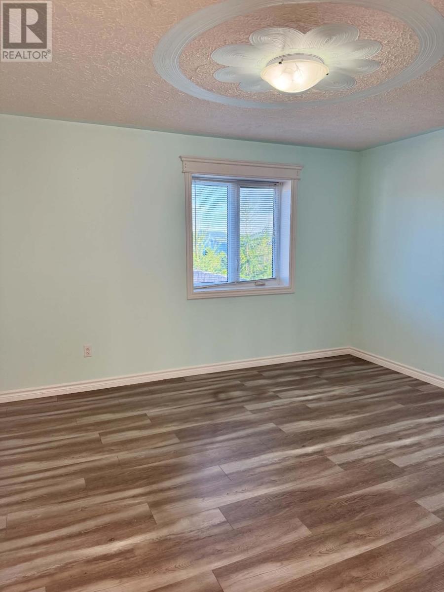 228 Main Street N, Glovertown — photo 33