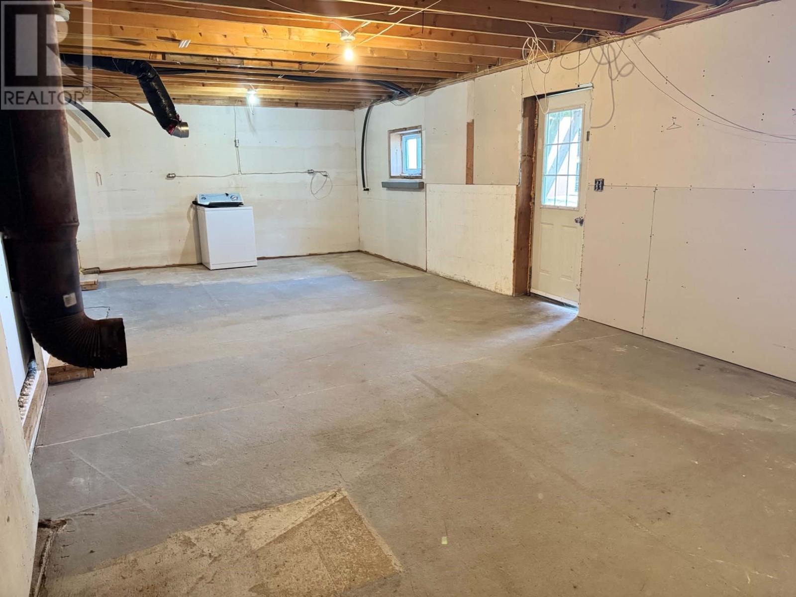 228 Main Street N, Glovertown — photo 36