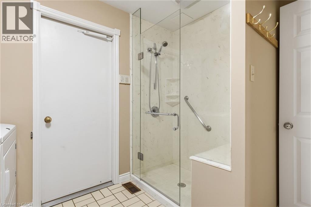 527 Anndale Court, Waterloo, Ontario  N2K 2R1 - Photo 18 - 40859077