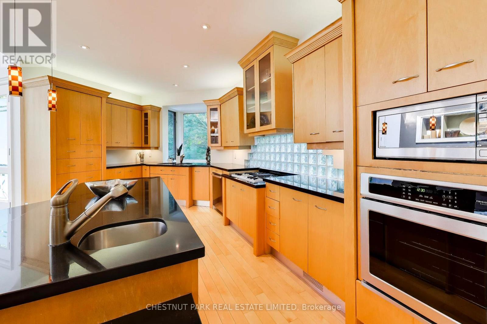 99 Bideford Avenue, Toronto, Ontario  M3H 1K5 - Photo 4 - C13781544