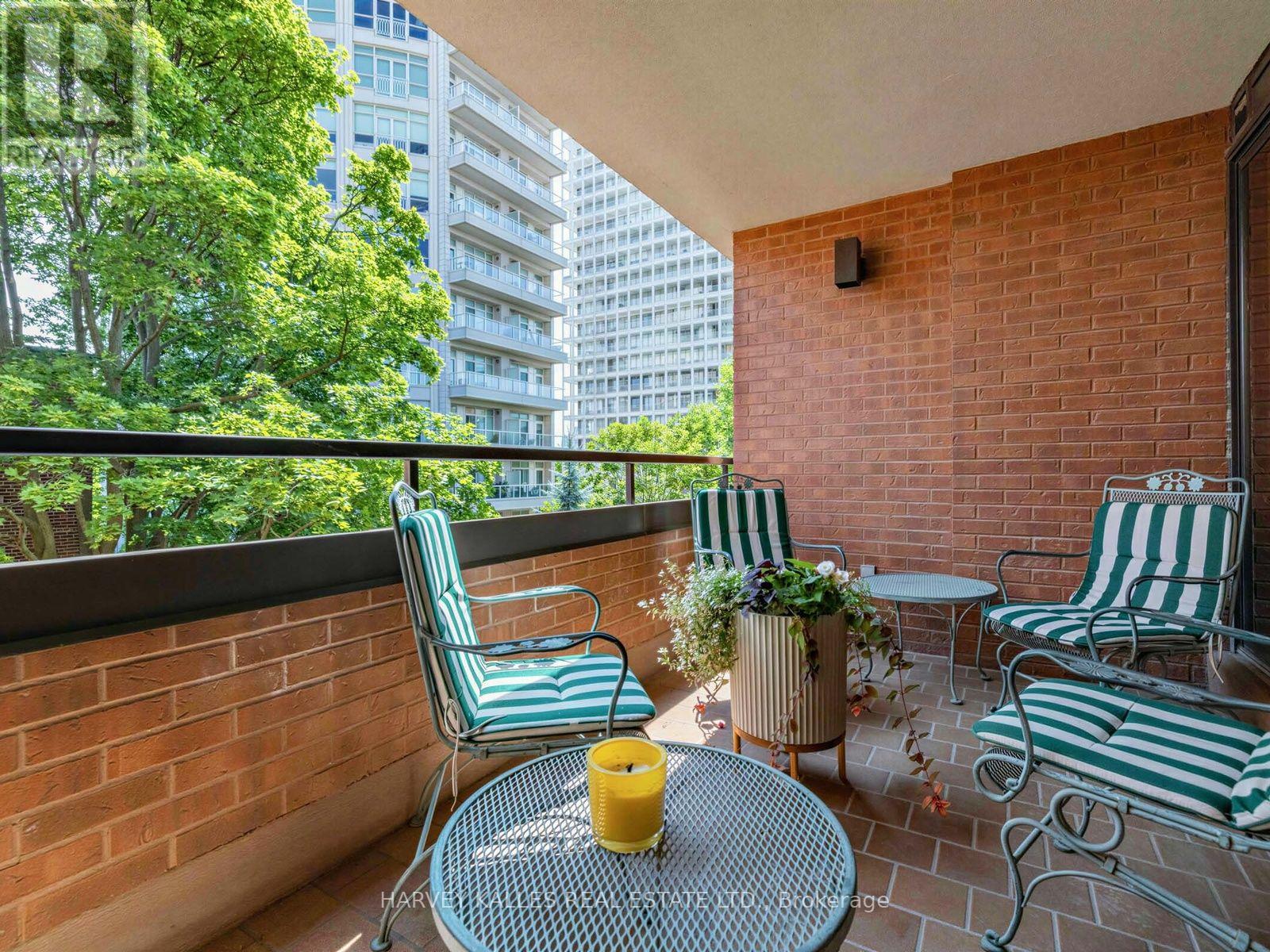 404 - 349 St. Clair Avenue W, Toronto, Ontario  M5P 1N3 - Photo 28 - C13781572